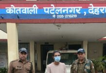 चोरी की स्कूटी के साथ एक अभियुक्त को पुलिस ने किया गिरफ्तार।