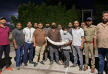 वरिष्ठ पुलिस अधीक्षक, एसटीएफ की सटीक रणनीति से 02 वन्य जीव तस्कर 01 हाथी दांत के साथ आये एसटीएफ की गिरफ्त में।