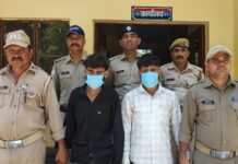वाहन चोरी की घटना को अंजाम देने वाले 02 वाहन चोर आये दून पुलिस की गिरफ्त में।