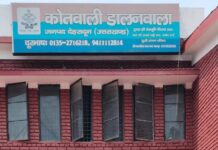 डालनवाला क्षेत्र में मंदिर में चोरी की घटना को अंजाम देने वाले अभियुक्त को 24 घण्टे के अंदर पुलिस ने किया गिरफ्तार।