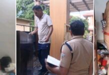 करोड़ों रुपए की धोखाधड़ी कर फरार चल रहे अभियुक्त के घर की पुलिस द्वारा की गई कुर्की।