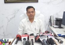 नंदा की चौकी स्थित एप्रोच रोड धंसने पर सचिव लोक निर्माण विभाग बोले जिम्मेदार अधिकारियों और ठेकेदार पर होगी कार्रवाई।