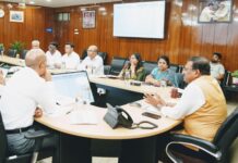 मुख्य सचिव श्री आनन्द बर्द्धन ने गुरूवार को सचिवालय में तकनीकी शिक्षा विभाग की समीक्षा की।