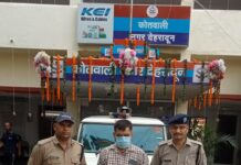 दून पुलिस ने लगभग ₹100000 मूल्य की अवैध शराब के साथ एक को दबोचा।