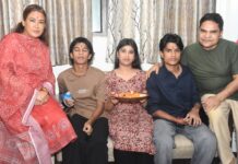 प्रदेश की काबीना मंत्री श्रीमती रेखा आर्य ने अपने परिवार के साथ रक्षाबंधन का पर्व मनाते हुए समस्त प्रदेश वासियों को दिन हार्शुदिक भकामनाएं।