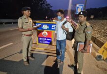 गुण्डा अधिनियम के तहत 01 आदतन अपराधी को ढोल नगाडे बजाकर दून पुलिस ने किया तड़ीपार।