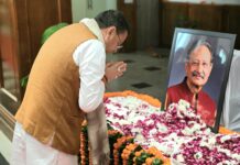 मुख्यमंत्री ने विधानसभा में पूर्व मुख्यमंत्री स्वर्गीय मेजर जनरल भुवन चन्द्र खण्डूड़ी को दी भावभीनी श्रद्धांजलि।